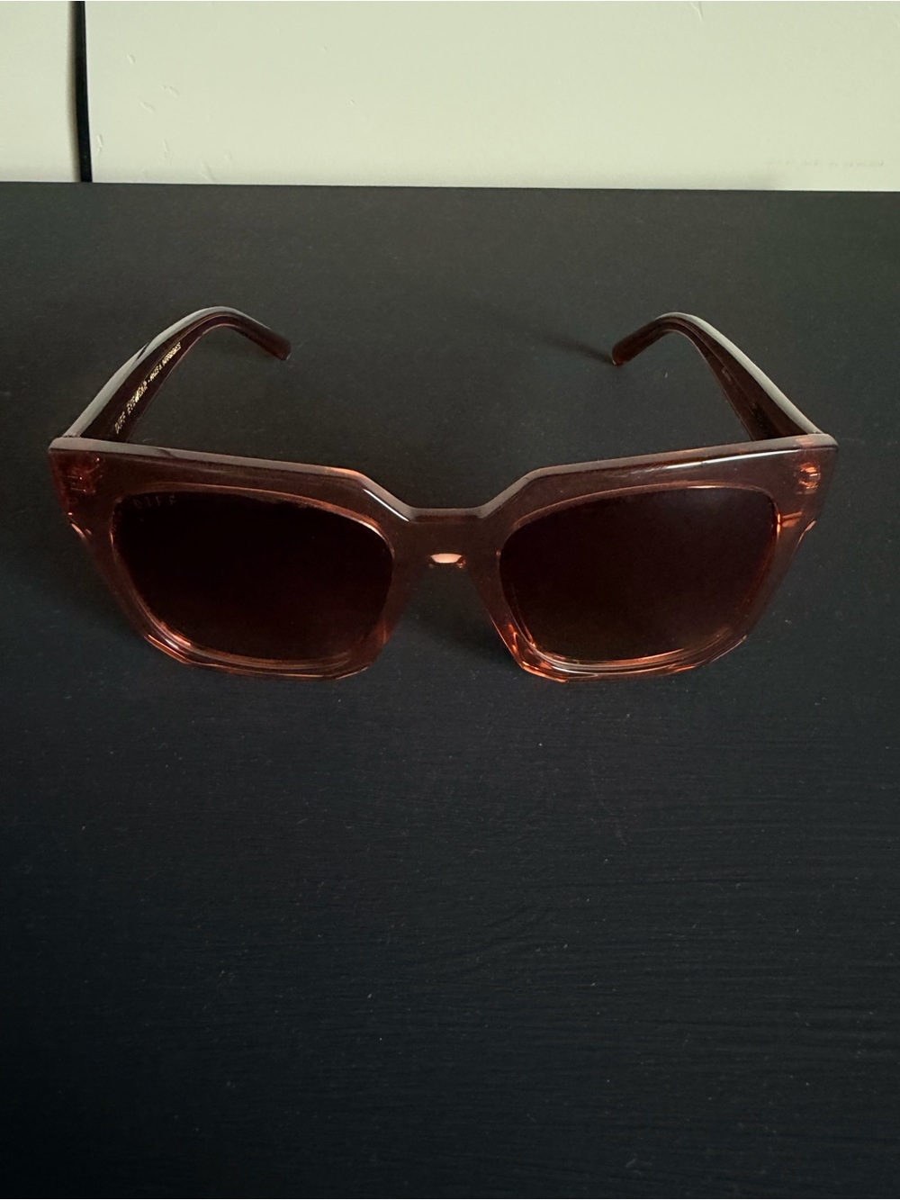 Diff Eyewear Amber Rose Sunglasses - Picture 2 of 4